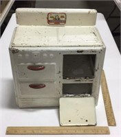 Vintage Pretty Maid tin toy oven