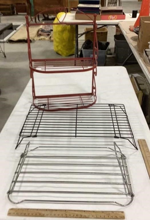Wire shelf w/cooling racks