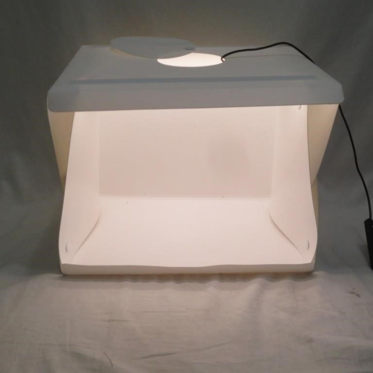 Light Box for Photography - 15.5" x 13" x 13"