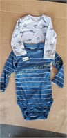 2 CARTERS ONESIES SIZE 18M