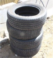 (4) Venzia 245/60R18 Tires