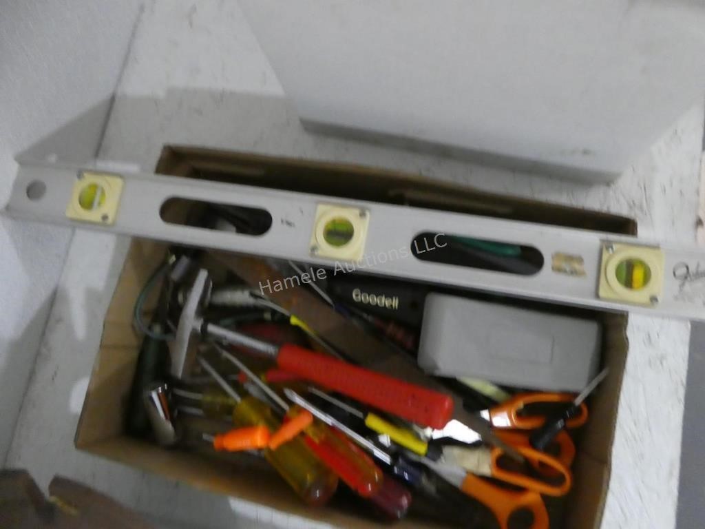 Level and assorted tools