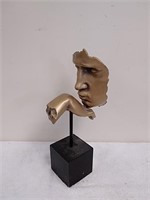 Vitruvian bronze kissing hand sculpture
