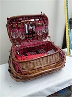 Large picnic basket