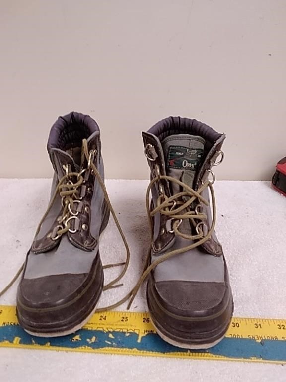 Orvis hiking boots size 7