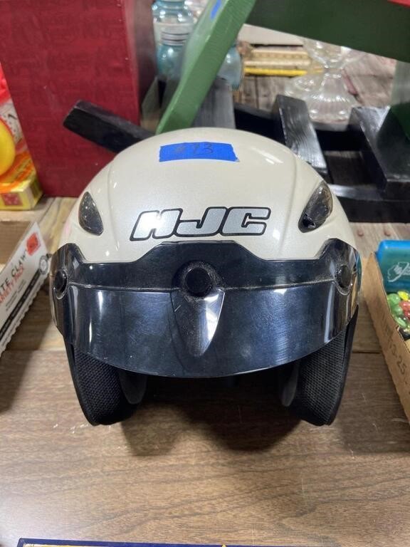 Nice XL HJC Motorcycle Helmet