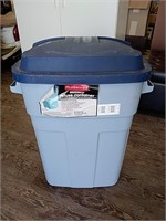 Roughneck 30 gallon trash can
