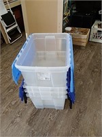Plastic storage totes with lids
