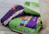 LADY'S DIAPERS
