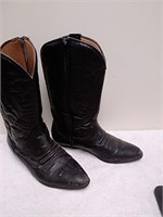 W 10 cowboy boots zip