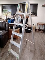 Keller 6-ft aluminum ladder
