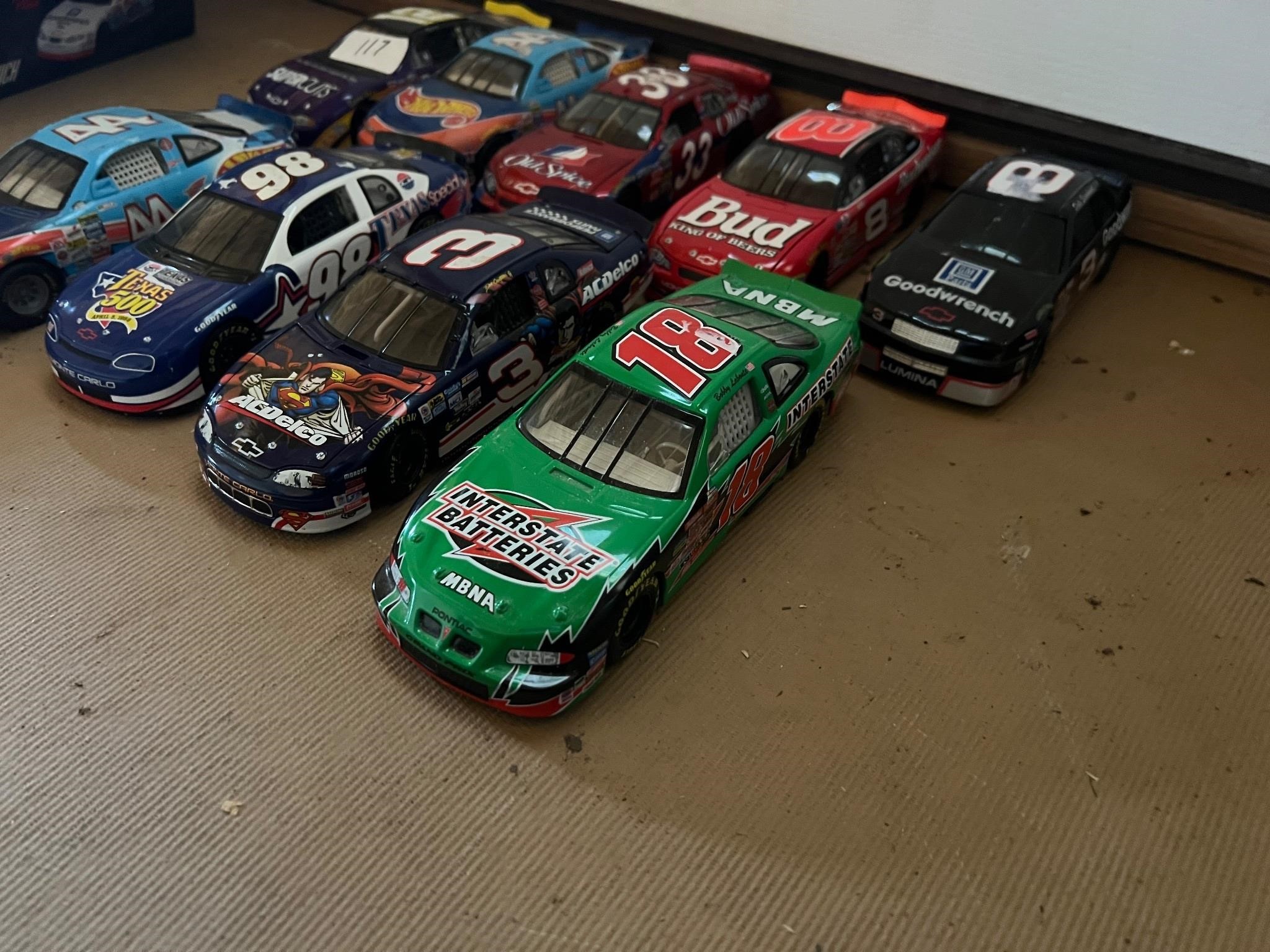 9 DIECAST NASCAR CARS 1:24 SCALE