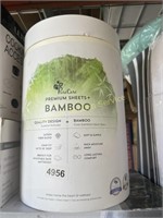 BAMBOO SHEETS AND 2 PILLOW CASES