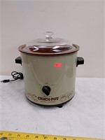 Small rival crock pot / slow cooker