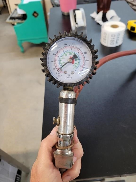 Air pressure gauge