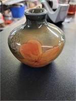 Porcelain vase made in Ireland 4-in