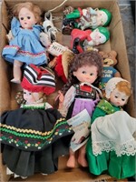 Dolls and gnomes