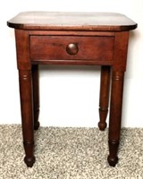 Cherry End Table with 1 Drawer Pencil Legs
