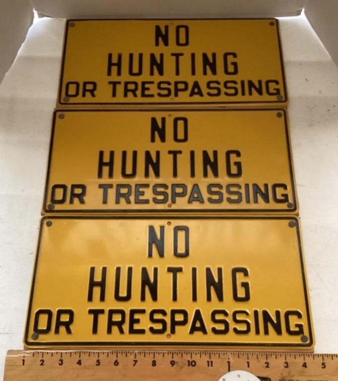 3 No Hunting signs