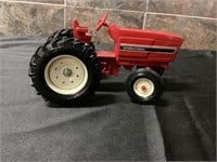 1/16 scale International tractor