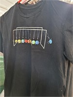 Planets T-shirt size medium
