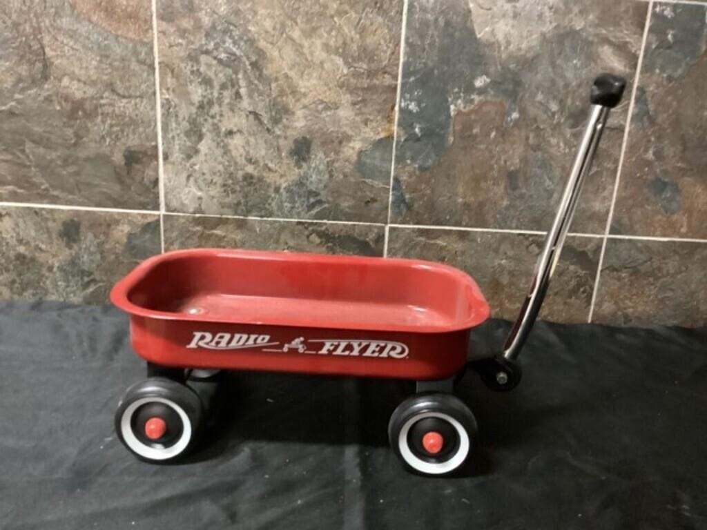 Radio Flyer tiny wagon