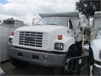 2002 Chevrolet Dump truck 7500 225