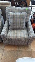 Home Consign & Design, Swivel Chair