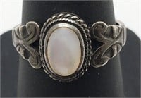 Sterling Silver Ring W Mother Of Pearl