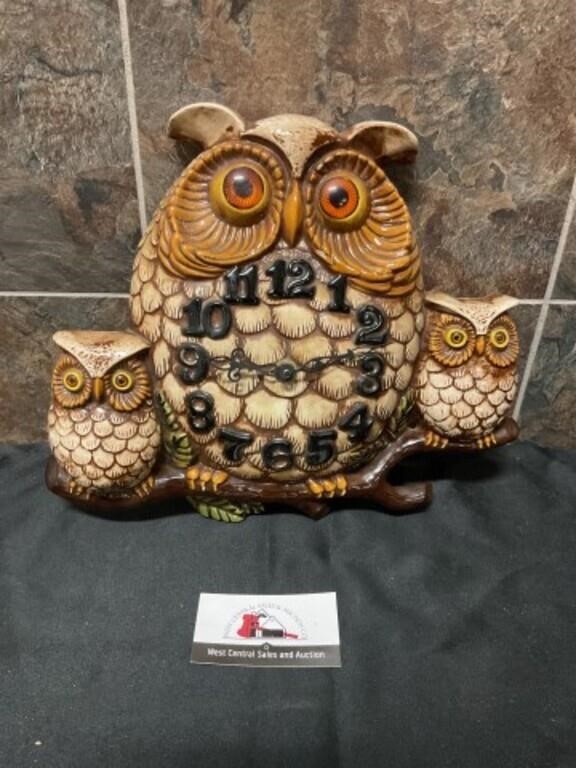 Ceramic owl clock