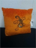 Vintage black and orange 14-in Garfield throw