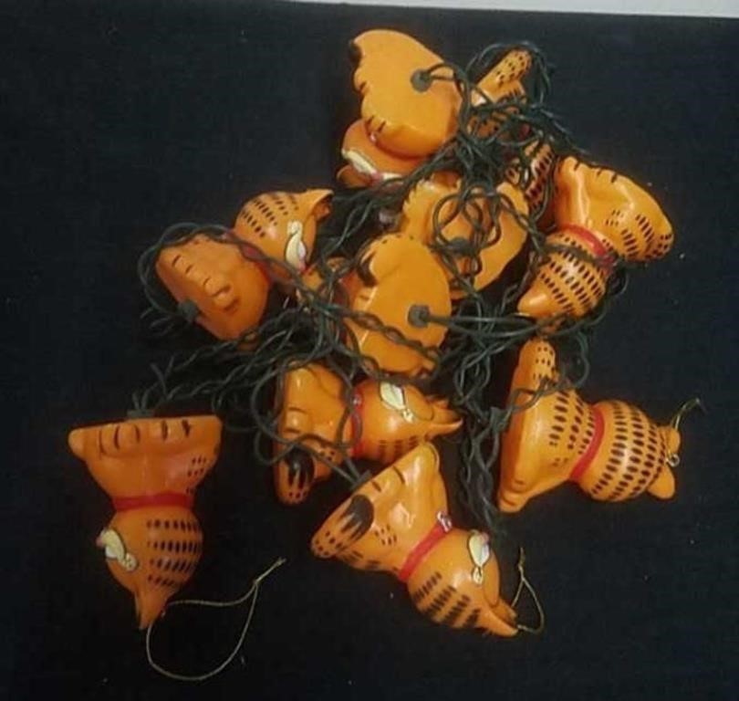 Vintage Garfield string lights