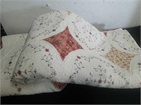 120 x 60 in very pretty bedspread