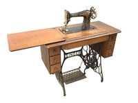 Antique Singer Treadle Sewing Machine in Case