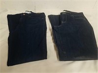 Size 29x32 signature Levi Strauss jeans, and size