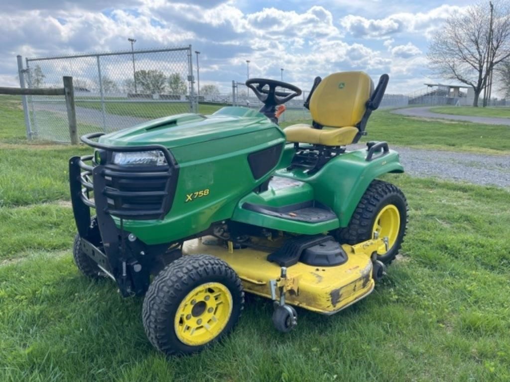 John Deere X758 Diesel Lawn Tractor