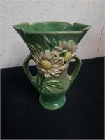 Vintage 7.25-in Roseville vase