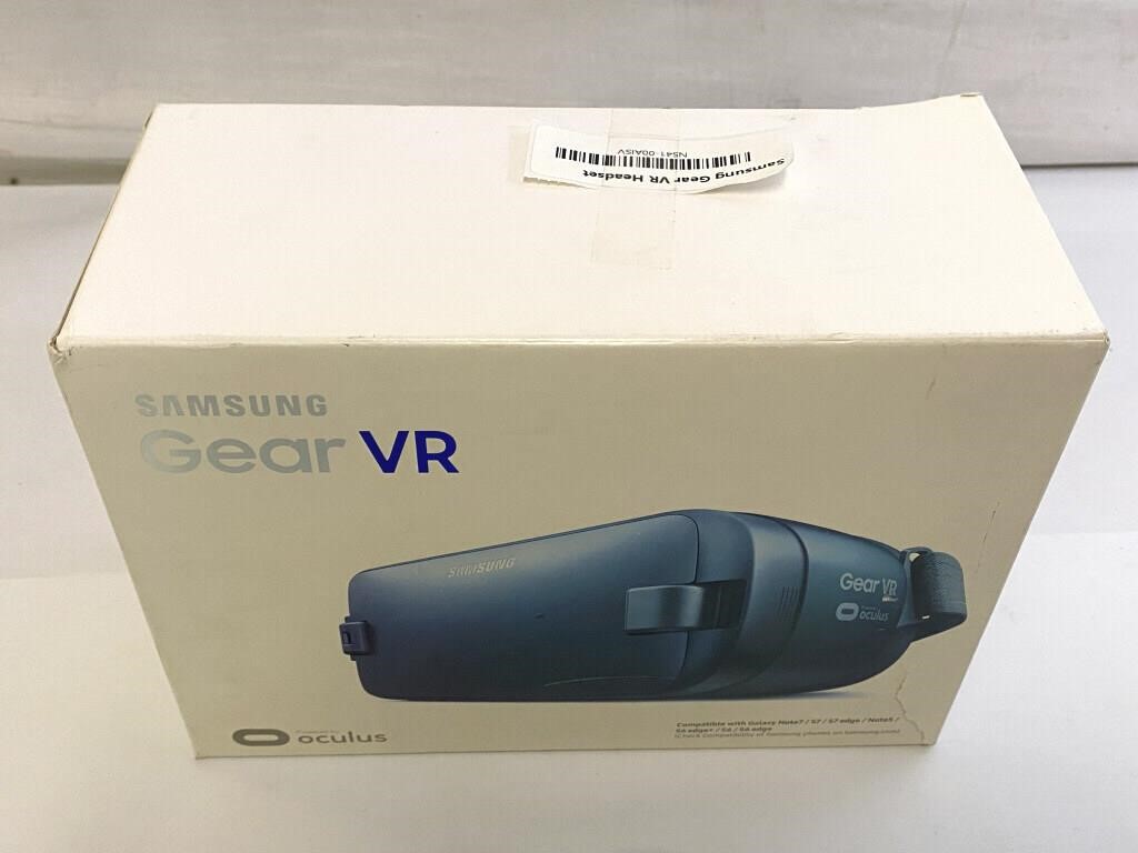 Samsung VR Gear Oculus New in Box