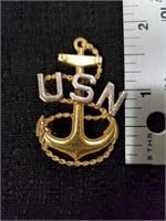 Vintage usn pin
