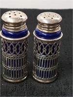 Two beautiful 2.75-in tall salt and pepper