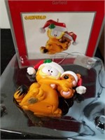 vintage Heirloom ornament collections Garfield
