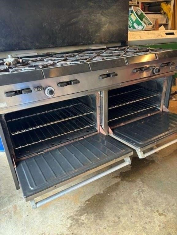 10 BURNER COMMERCIAL GARLAND GAS STOVE