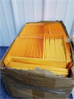 Group of padded envelopes 8x7.5 in