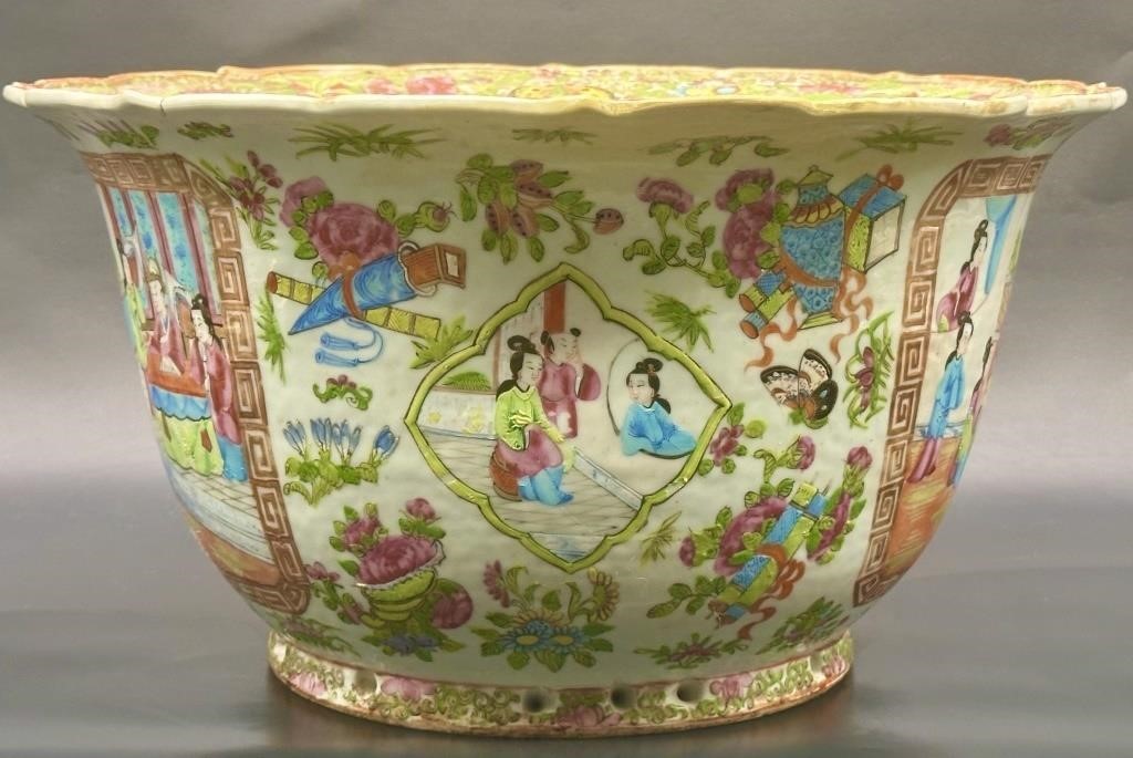 Chinese Canton Famille Rose Porcelain Planter