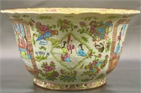 Chinese Canton Famille Rose Porcelain Planter
