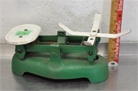 Vintage cast metal weigh balance scale