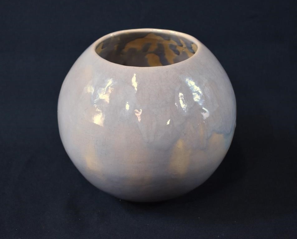 ROCKY MOUNTAIN Pottery Lavender Sphere Vase