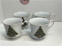 4 World Bazaars, Inc., Gold-Rimmed Christmas Mugs