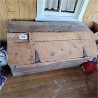 Large Old Feed Box- Great Primitive!