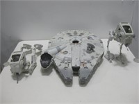 Vtg Star Wars Toys Largest 15"x 22"x 4" See Info